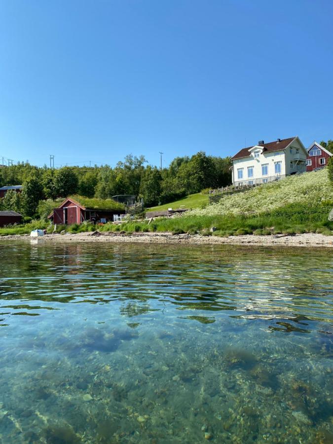 Kraemarvika Lodge Тромсьо Екстериор снимка